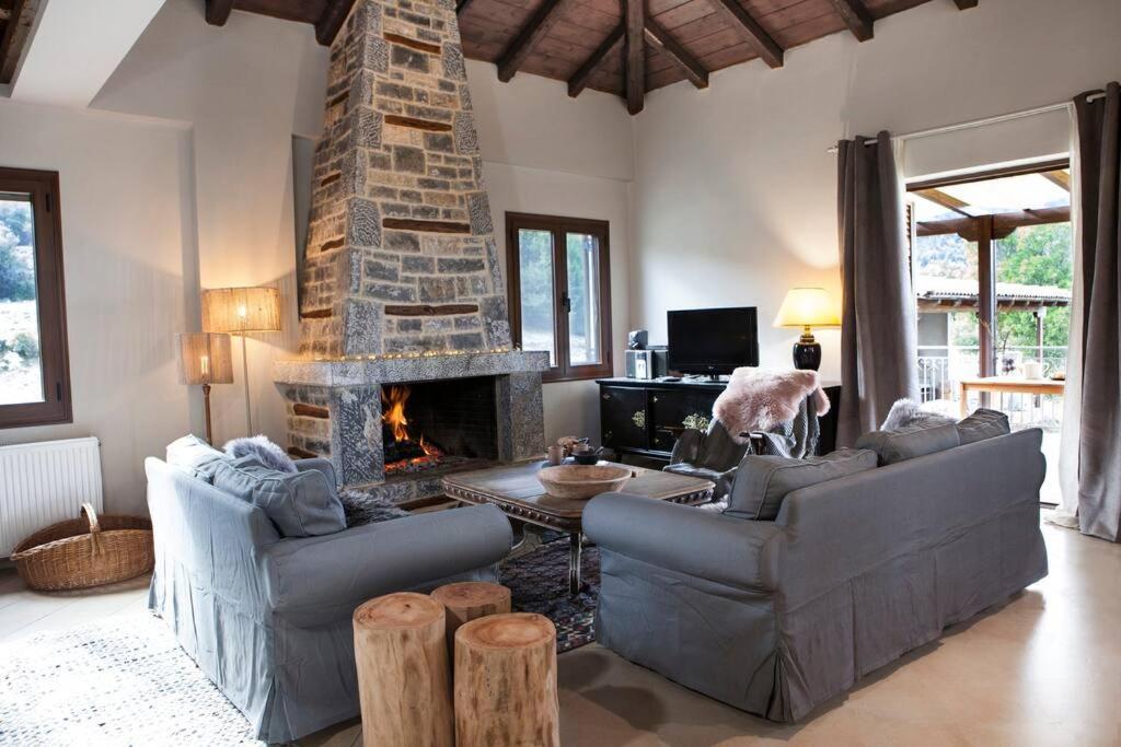 Bezeniko Amazing Arcadian Property! Vlacherna المظهر الخارجي الصورة